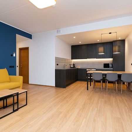 Self-Check-In 2 Bedroom Apartment With A Terrace And Free Parking Tallinn Extérieur photo