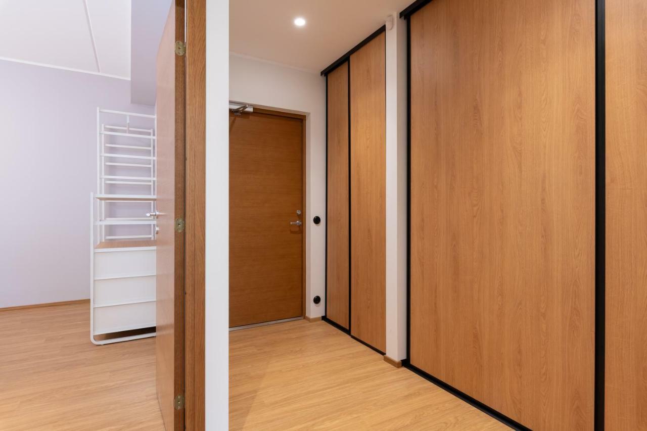 Self-Check-In 2 Bedroom Apartment With A Terrace And Free Parking Tallinn Extérieur photo